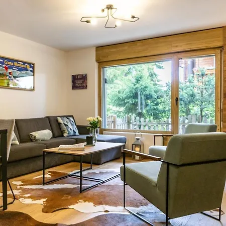 Contemporary Alpine 2-bedroom Apartment Crans-Montana